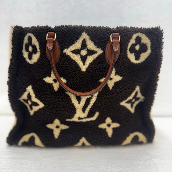 Louis Vuitton Monogram Teddy On The Go GM Tote Bag Dark Brown/Cream Shearling - Picture 3 of 16
